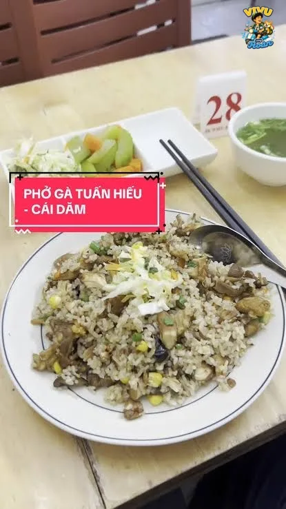 Ảnh tham khảo về Phở gà Tuấn Hiếu Hạ Long