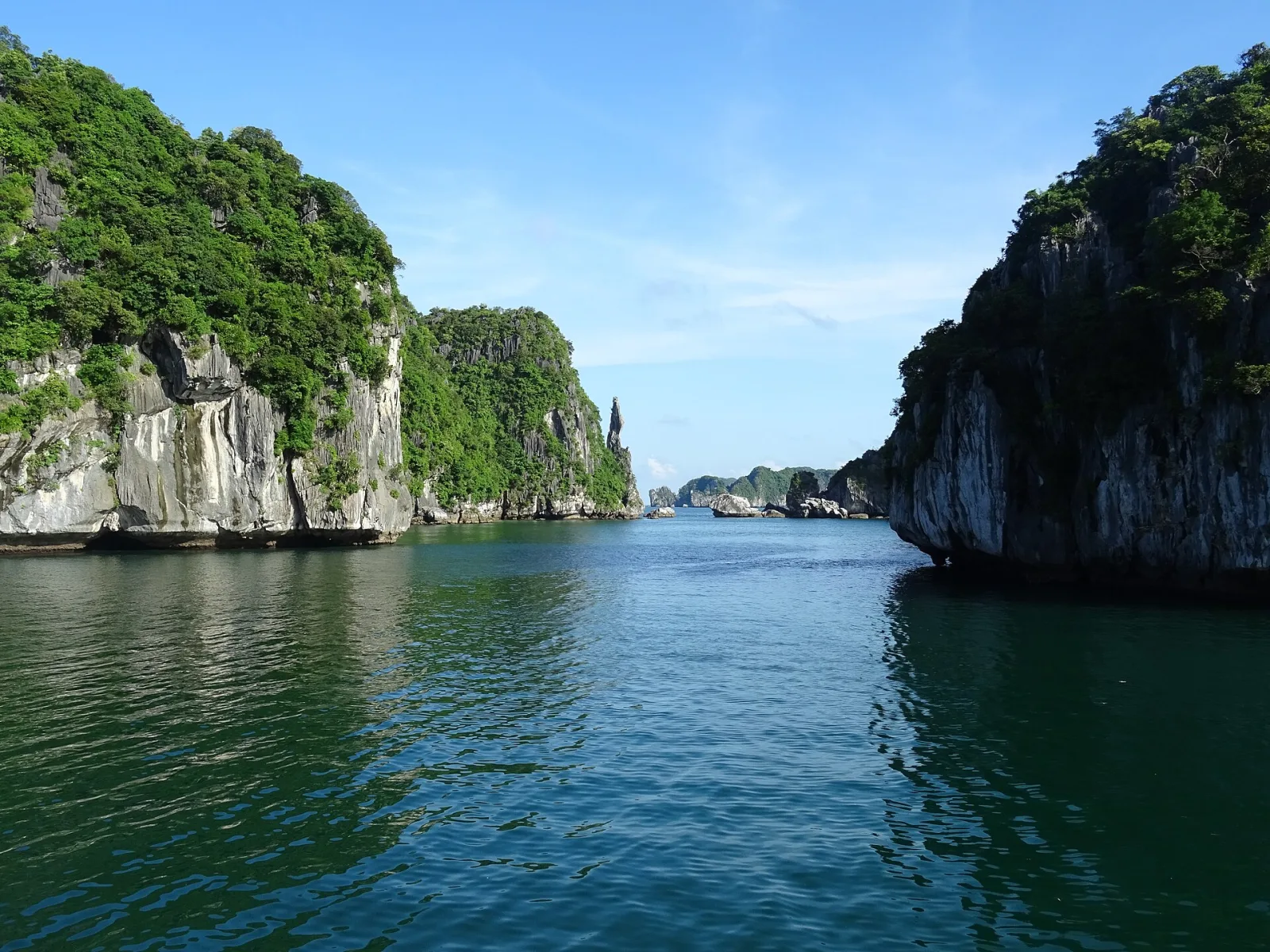 Ảnh minh họa cho Lịch trình Hạ Long 2 ngày 1 đêm cho gia đình có trẻ nhỏ