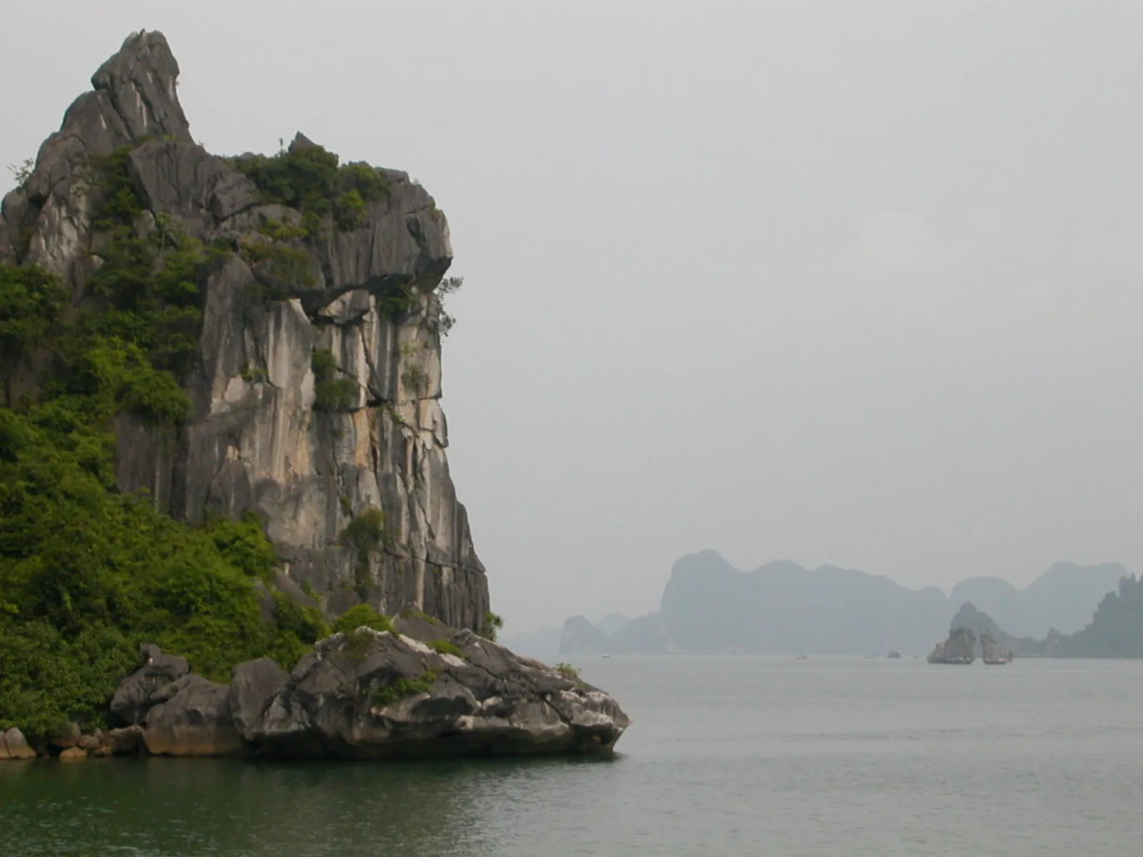 Ảnh minh họa cho Phố đi bộ Hạ Long