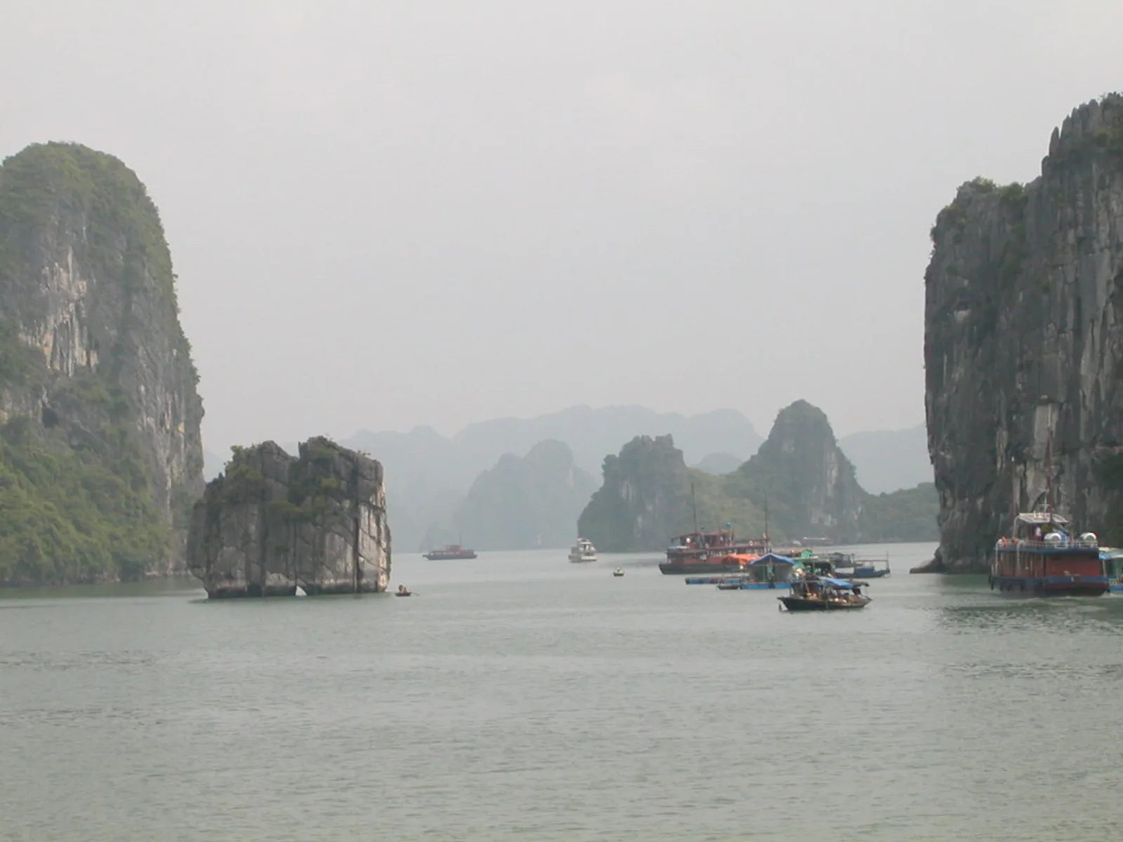 Ảnh minh họa cho Grand Bay Hạ Long