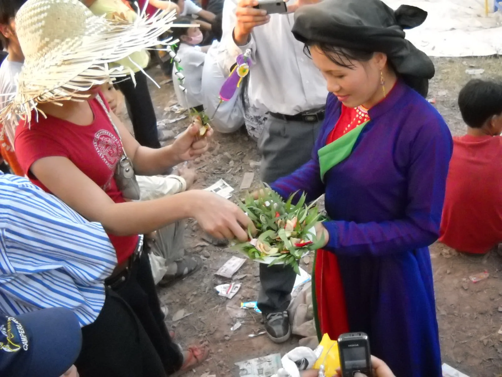 Ảnh minh họa cho Khách quốc tế đi Hạ Long tự túc lần đầu