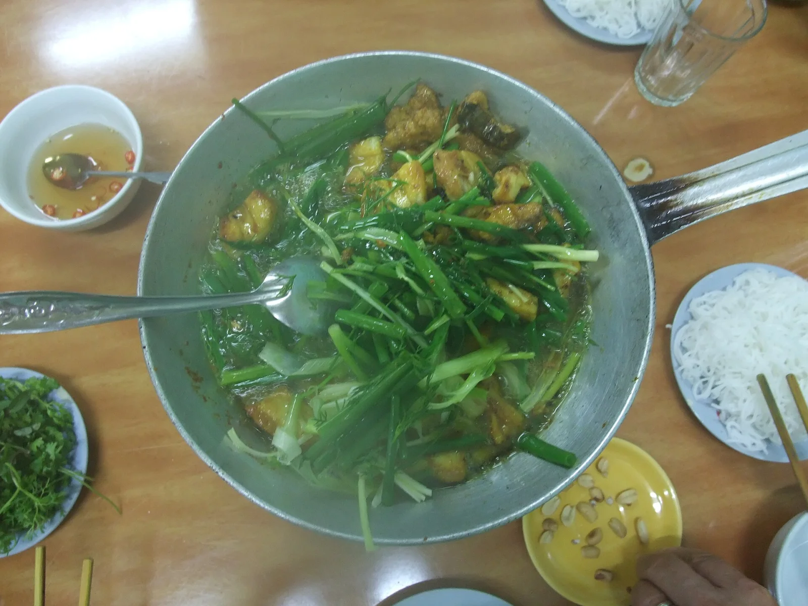 Ảnh minh họa Bún hải sản Hạ Long: cách chọn quán