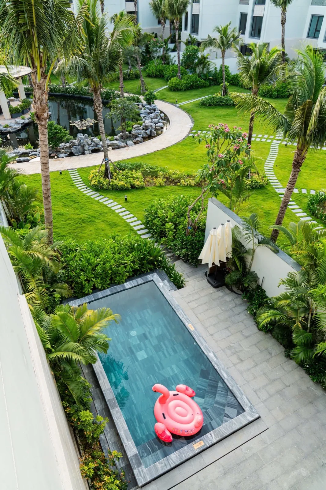 Villa R80, Hạ Long